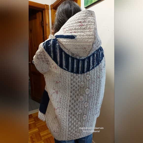 Hoodie upcycle from a blanket - Picture 5 of 10